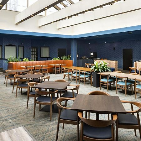 Four Points By Sheraton Edmonton South Dış mekan fotoğraf
