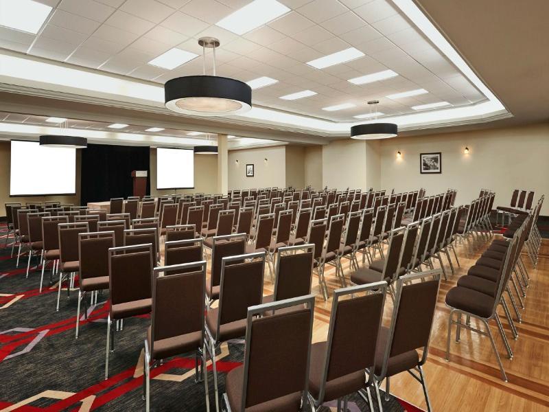 Four Points By Sheraton Edmonton South Dış mekan fotoğraf