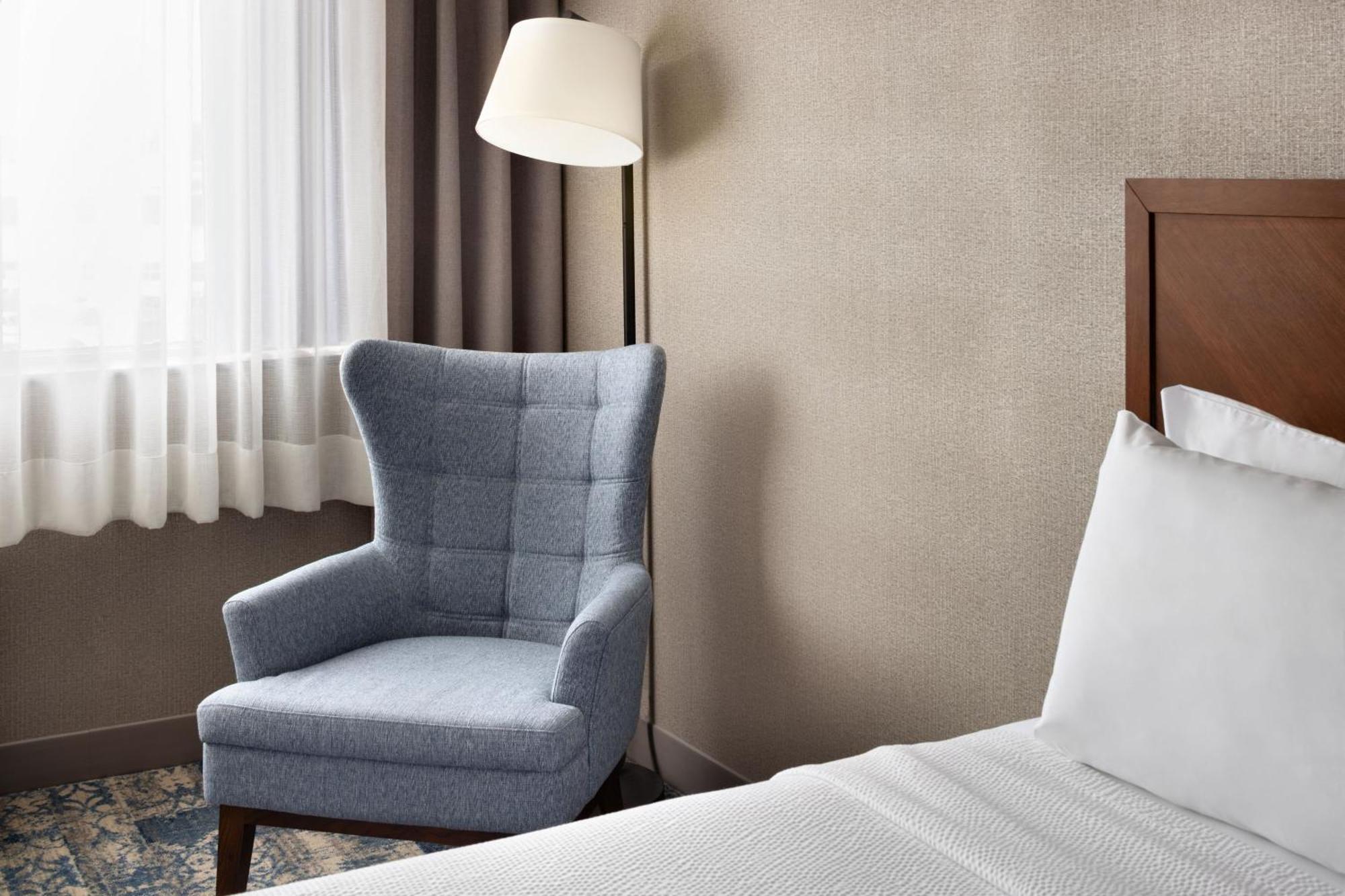 Four Points By Sheraton Edmonton South Dış mekan fotoğraf