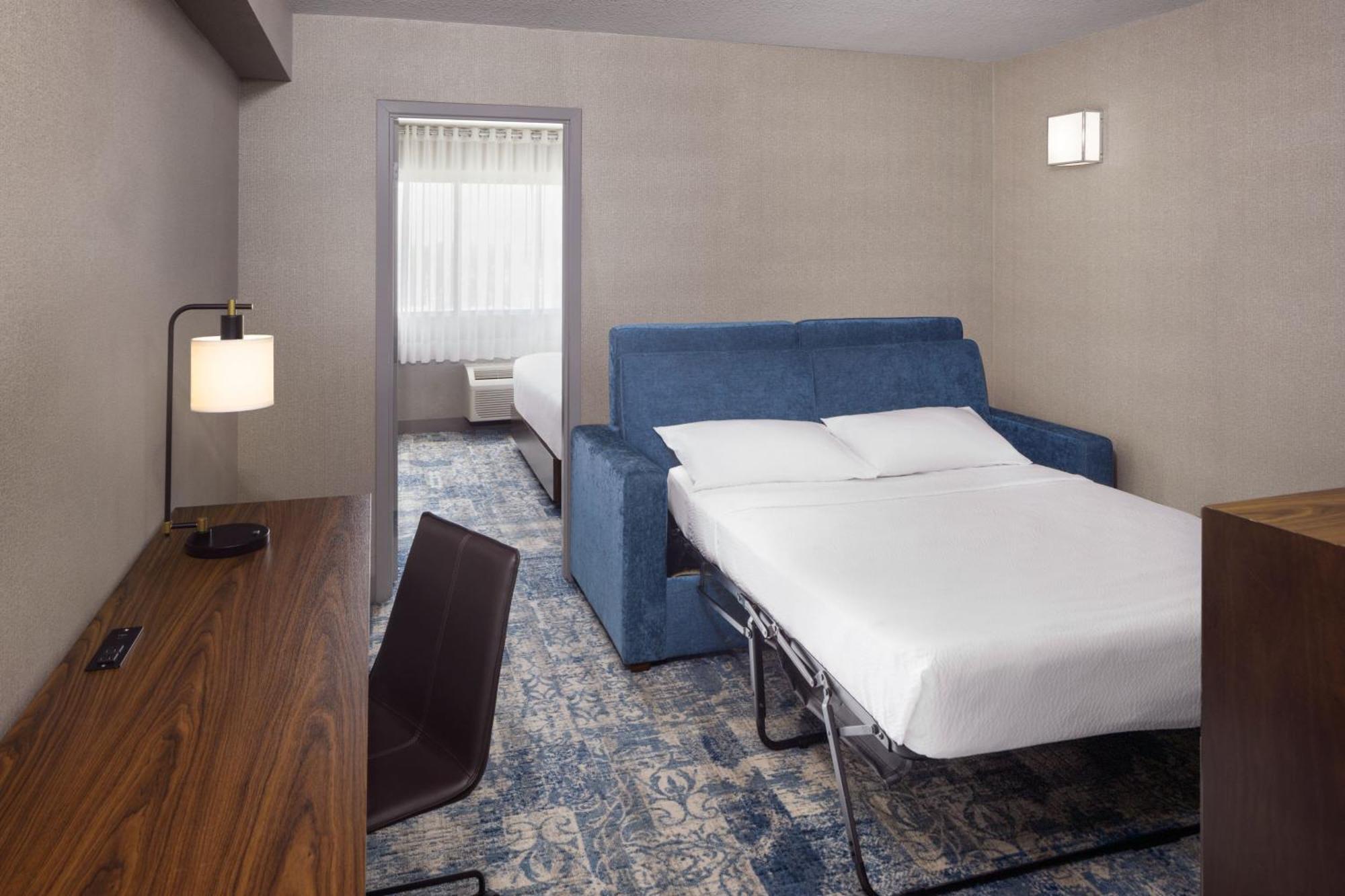 Four Points By Sheraton Edmonton South Dış mekan fotoğraf